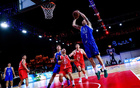 NBA城市挑战赛乐山站开赛，球星马布里空降乐山现场飙四川话：“我在乐山很想你”