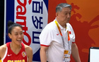 女篮淘汰波多黎各！韩旭呐喊庆祝，宫鲁鸣松口气，对手被打哭了！